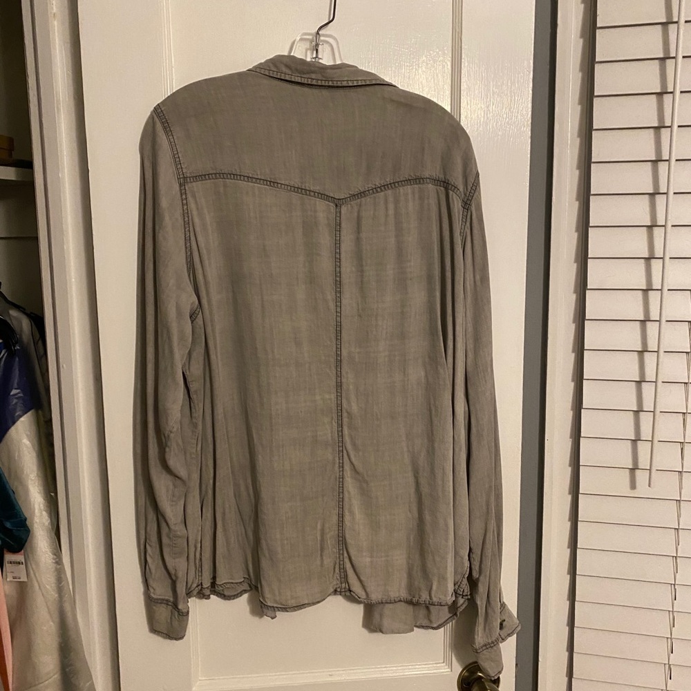 Collared button down - Picture 3 of 3